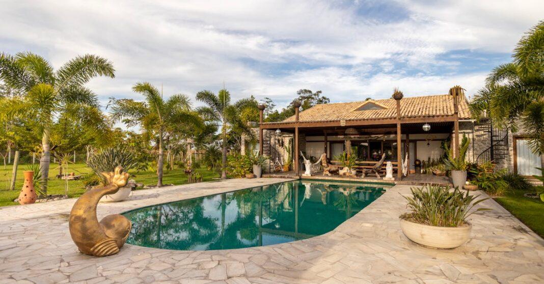 découvrez des idées inspirantes pour l'aménagement paysager autour de votre piscine. transformez votre espace extérieur en un véritable oasis de détente avec des conseils pratiques, des designs élégants et des solutions adaptées à tous les budgets.