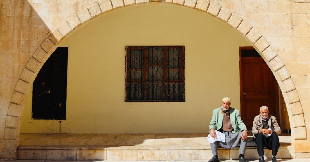 découvrez notre oasis urbaine : le courtyard, un espace de détente serein au cœur de la ville. profitez d'un cadre verdoyant, idéal pour se ressourcer, organiser des événements ou simplement savourer un moment de tranquillité. traversez les portes de notre courtyard et entrez dans un monde de charme et de sérénité.