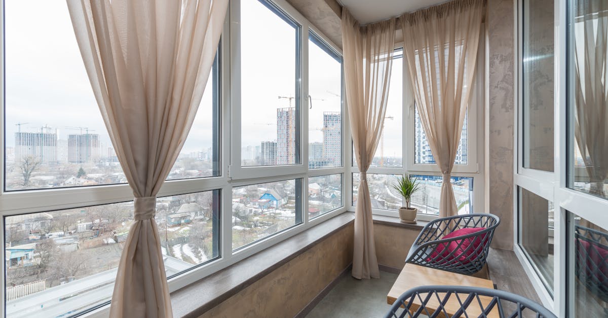 découvrez notre terrasse contemporaine, un espace alliant design moderne et confort. parfait pour profiter des belles journées et des soirées entre amis, cet endroit invite à la détente et à l'élégance.