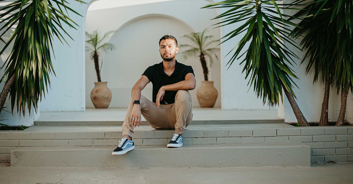 découvrez un monde vibrant de plantes tropicales, idéales pour embellir votre intérieur et apporter une touche d'exotisme à votre décoration. apprenez à entretenir ces magnifiques végétaux et plongez dans l'univers de la verdure luxuriante.