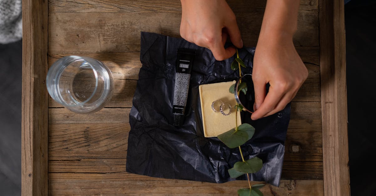 découvrez nos astuces pour un emballage-cadeau éco-responsable et élégant. optez pour des matériaux durables et recyclables qui préservent la planète tout en mettant en valeur vos présents. faites plaisir tout en respectant l'environnement !