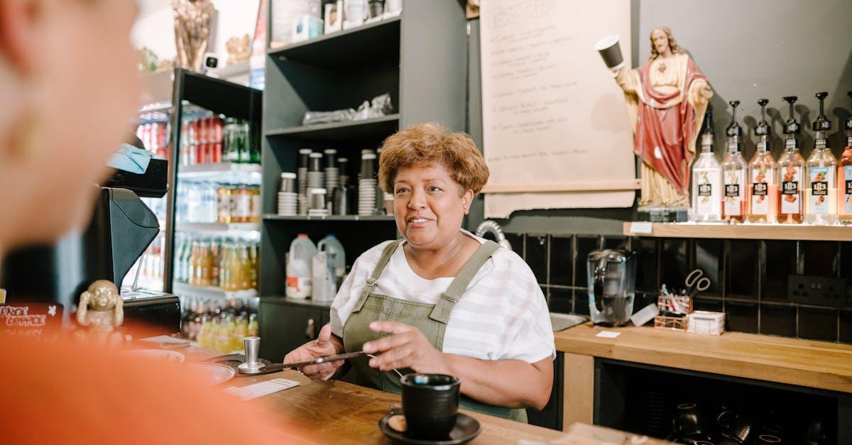 découvrez notre gamme de sirops de qualité supérieure, parfaits pour aromatiser vos boissons, desserts et plats. nos sirops artisanaux, élaborés avec des ingrédients naturels, ajoutent une touche de douceur et de saveur à vos créations culinaires. idéals pour toutes les occasions, ils raviront les petits comme les grands.