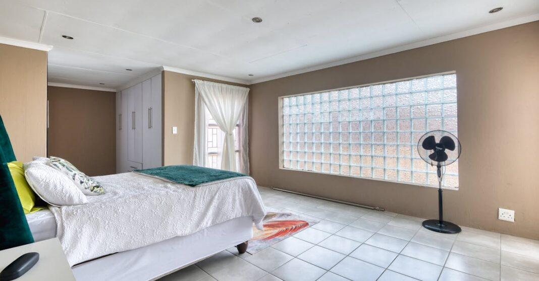 découvrez des astuces et techniques efficaces pour optimiser l'espace dans votre maison ou bureau. apprenez à maximiser chaque mètre carré et à créer un environnement fonctionnel et esthétique.