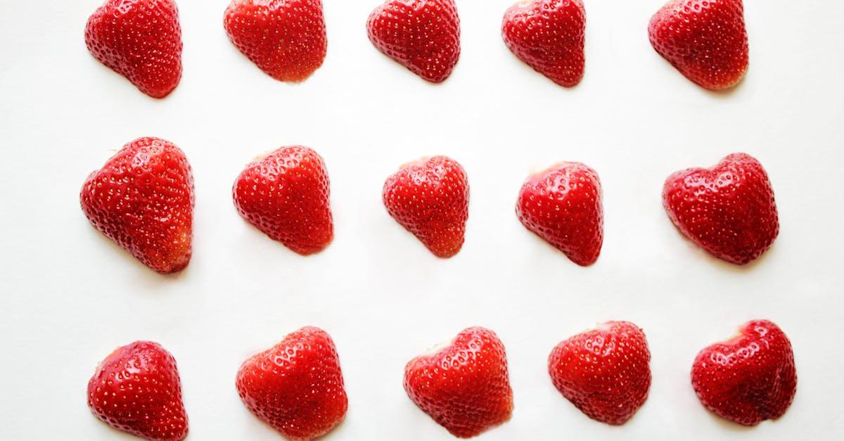 découvrez nos conseils pratiques pour la plantation de fraises. apprenez à choisir les meilleures variétés, à préparer votre sol et à assurer un entretien optimal pour récolter de délicieuses fraises juteuses tout au long de l'été.