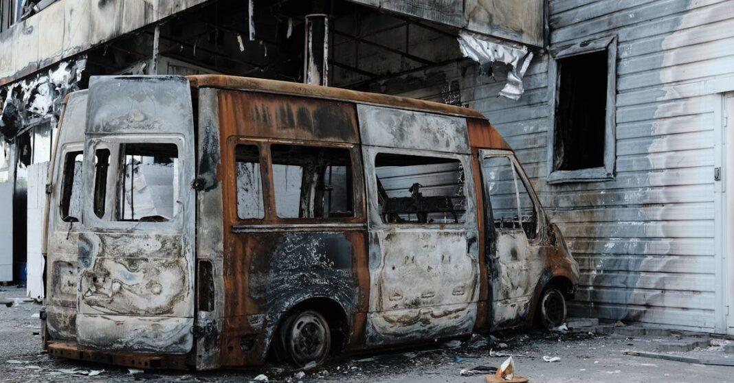 découvrez le phénomène de blight, ses causes et ses effets sur vos cultures. apprenez à reconnaître les symptômes et à prévenir cette maladie pour protéger vos plantes et garantir une récolte saine.