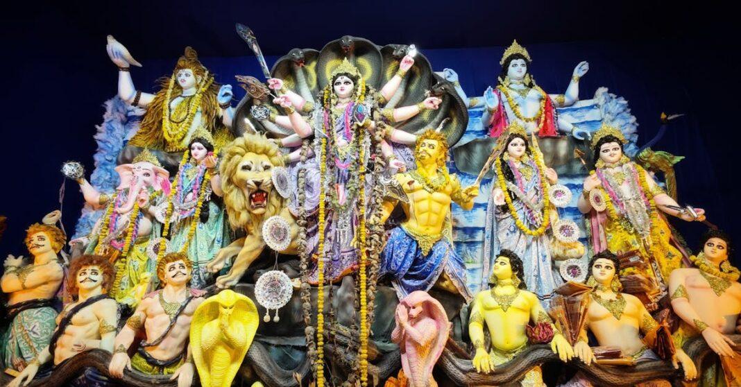 découvrez brahma, une divinité hindoue majeure, symbole de la création et de l'univers, ainsi que son rôle central dans la mythologie hindoue. explorez ses caractéristiques, son importance spirituelle et sa représentation artistique.