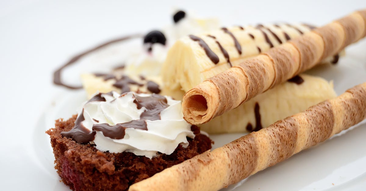 découvrez notre délicieuse recette de gâteau au chocolat et courgette. un dessert moelleux et gourmand qui allie subtilement le goût riche du chocolat à la légèreté de la courgette. parfait pour satisfaire vos envies sucrées tout en ajoutant une touche saine à votre table !