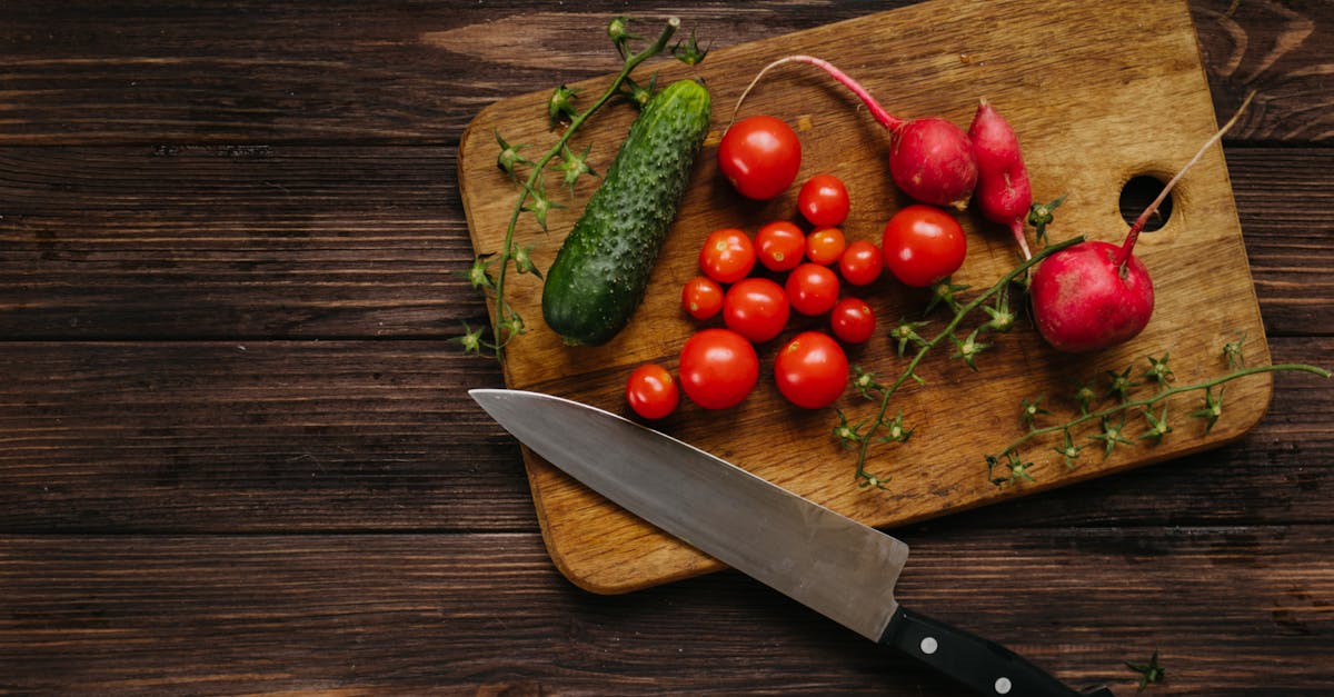 découvrez le monde fascinant des plantes comestibles ! apprenez à identifier, cultiver et intégrer ces trésors de la nature dans votre cuisine pour des repas sains et savoureux.