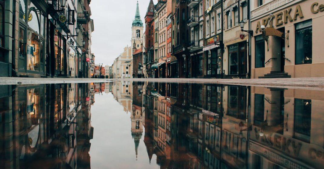 découvrez nos solutions innovantes pour la rénovation et l'embellissement des façades. transformez l'apparence de vos bâtiments avec des matériaux de qualité et un design contemporain.