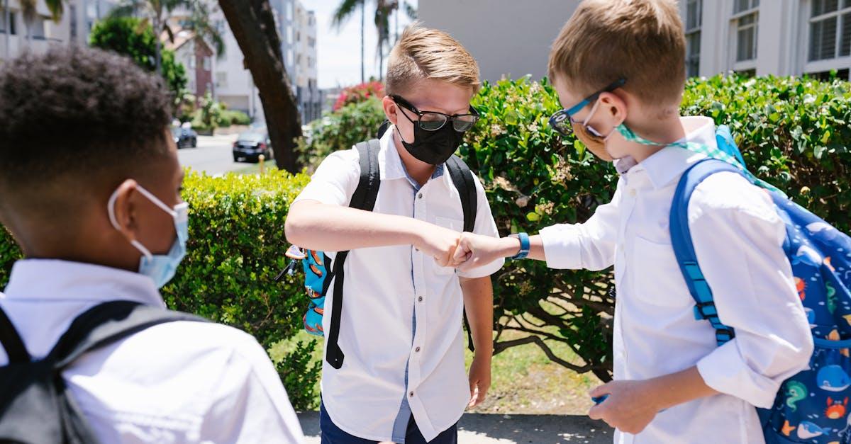 découvrez les meilleures solutions pour protéger vos buissons de fruits contre les nuisibles et les intempéries. apprenez à optimiser la santé et la productivité de vos cultures avec nos conseils pratiques et produits adaptés.