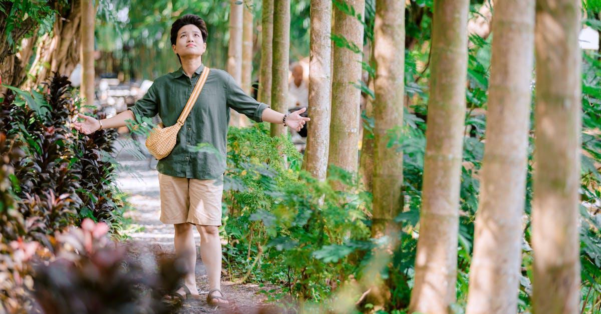 découvrez comment aménager un chemin de jardin enchanteur qui embellit votre espace extérieur. nos conseils pratiques et inspirations variées vous aideront à créer un parcours agréable et harmonieux, tout en ajoutant une touche d'élégance à votre jardin.