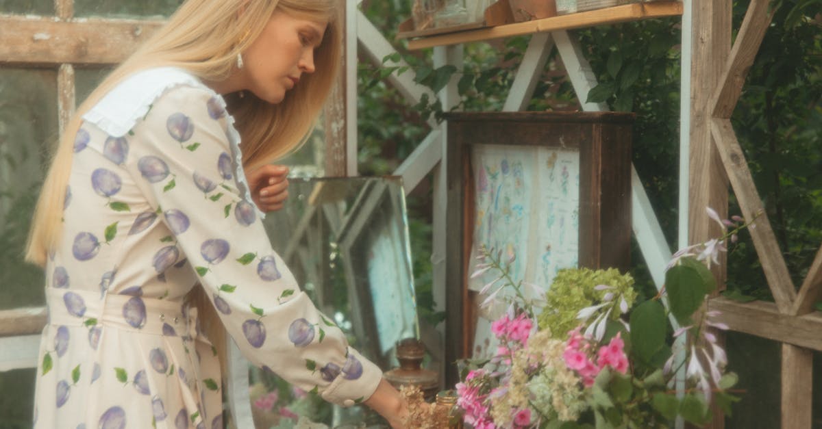 découvrez notre sélection de jardins et abris de jardin, alliant style et fonctionnalité. transformez votre extérieur en un espace de rangement pratique et esthétique, idéal pour tous vos besoins de jardinage.