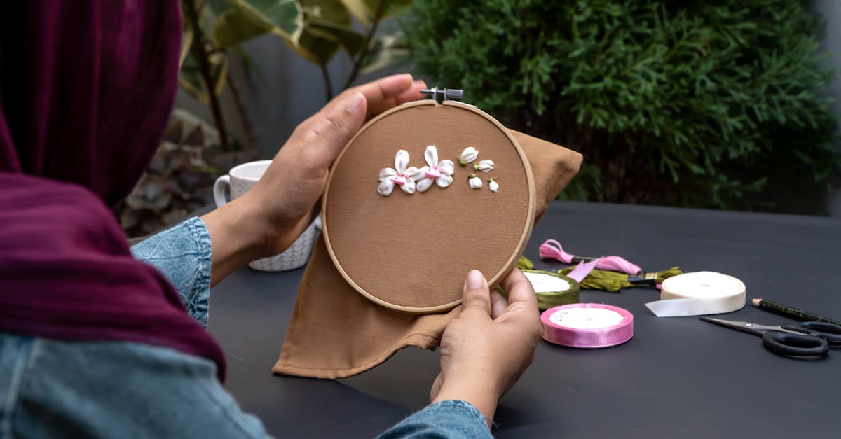 découvrez notre kit de jardinage complet, idéal pour les passionnés de jardin et les débutants. incluant tous les outils essentiels, ce kit vous permettra de cultiver votre propre jardin avec facilité et plaisir. transformez votre espace extérieur en un havre de paix verdoyant.