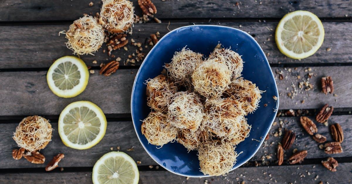 découvrez les bienfaits de la noisette, un fruit à coque savoureux et nutritif. que ce soit pour vos recettes sucrées ou salées, la noisette est un ingrédient polyvalent qui ajoute une délicieuse croquant à vos plats. explorez ses origines, ses valeurs nutritionnelles et des idées de cuisine pour intégrer la noisette dans votre alimentation.