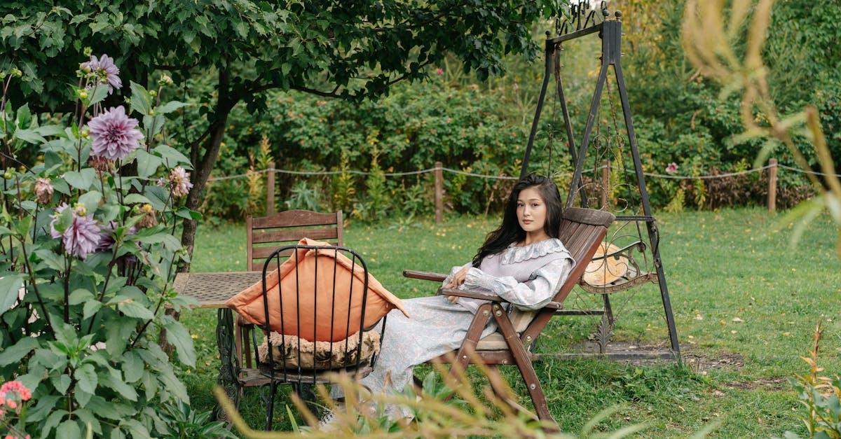 découvrez comment entretenir vos meubles d'extérieur pour prolonger leur durabilité et préserver leur esthétique. suivez nos conseils pratiques pour le nettoyage, la protection contre les intempéries et l'entretien des matériaux.