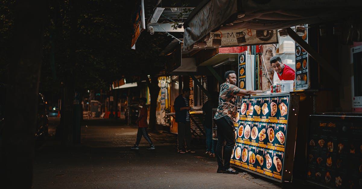 découvrez les cuisines d'extérieur modernes et fonctionnelles, conçues pour transformer vos espaces extérieurs en véritables lieux de convivialité. profitez de moments inoubliables en famille et entre amis autour de plats savoureux préparés en pleine nature.