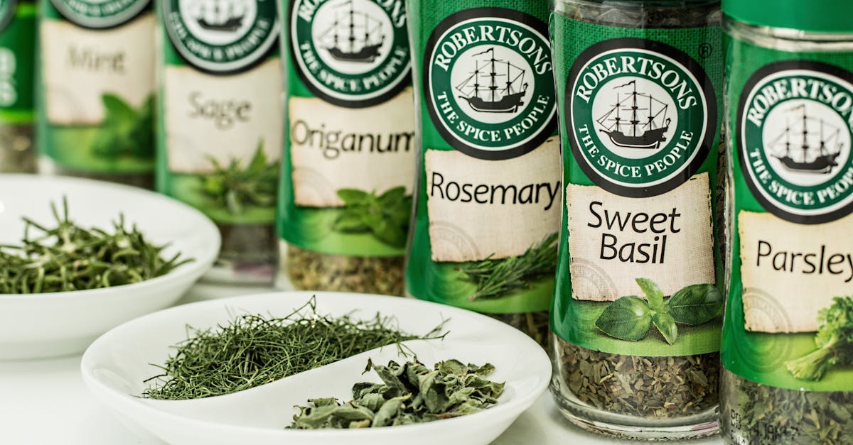 découvrez le persil, une herbe aromatique polyvalente, riche en saveurs et en nutriments, parfaite pour rehausser vos plats et apporter une touche de fraîcheur à vos recettes.