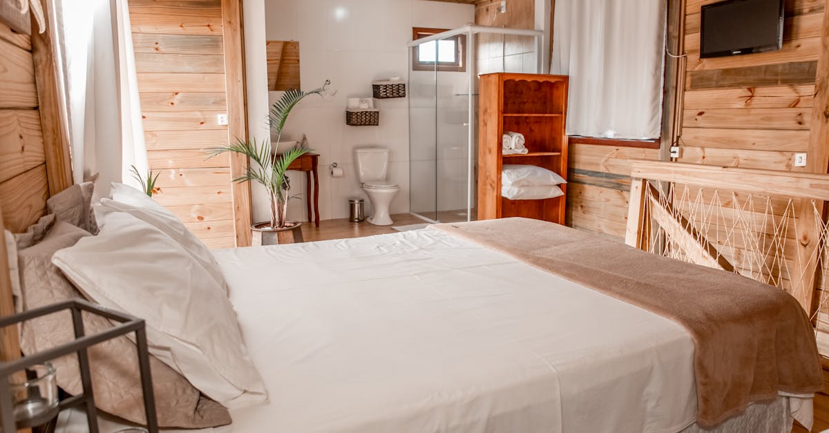 découvrez notre douche en bois, alliant design naturel et confort pour une expérience de bain revitalisante. parfaite pour apporter une touche d'élégance à votre salle de bain, elle offre également une résistance et une durabilité exceptionnelles. transformez votre espace en un véritable havre de paix avec notre douche en bois unique.