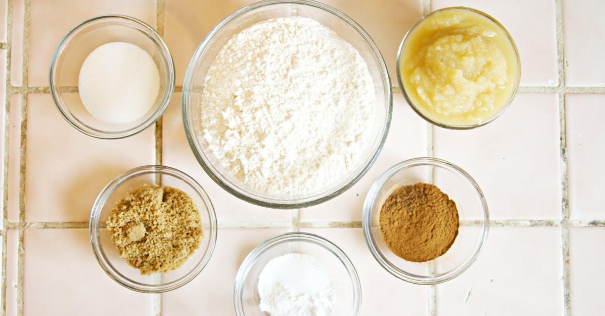 découvrez tout sur le bicarbonate de soude : ses utilisations en cuisine, ménage et soins, ses bienfaits et astuces pratiques pour une maison saine et naturelle.