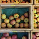 découvrez la pomme braeburn : saveur sucrée-acidulée, chair croquante, idées de recettes, saison, bienfaits et conseils de sélection et de conservation.