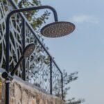 Comment concevoir une douche extérieure pour profiter du jardin découvrez des idées inspirantes et modernes de design pour une douche extérieure. conseils, matériaux et astuces pour créer un espace fonctionnel, esthétique et adapté à votre jardin ou terrasse.