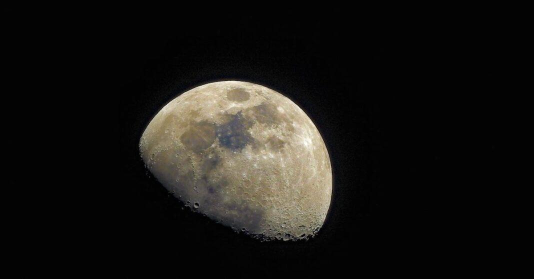 découvrez tout ce qu'il faut savoir sur les cycles lunaires : leur signification, leurs différentes phases et leur influence sur la vie quotidienne et la nature.