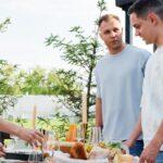 Un jardin suspendu aux influences maritimes, perché sur les toits de Paris découvrez comment aménager un rooftop garden pour profiter d’un espace vert unique sur votre toit. conseils, idées déco et astuces pour transformer votre terrasse en véritable jardin urbain.