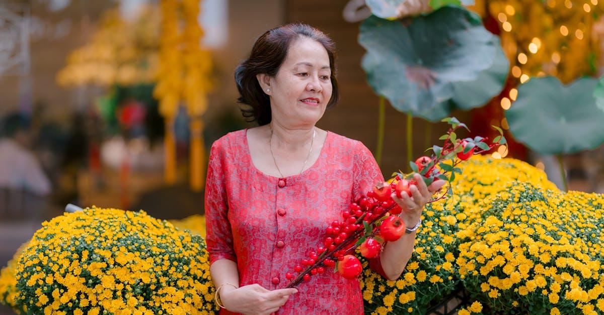 découvrez le jardinage lunaire : apprenez comment les phases de la lune influencent la croissance des plantes et optimisez votre potager grâce à cette méthode naturelle et ancestrale.