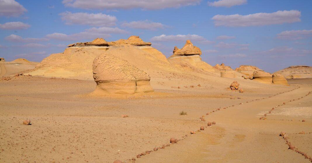 découvrez les plus beaux trésors naturels et merveilles du monde. plongez dans l’exploration de paysages exceptionnels, de formations géologiques étonnantes et de sites à couper le souffle pour une aventure inoubliable au cœur de la nature.